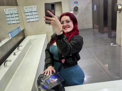 carolinhe26 avatar