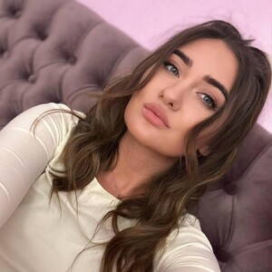Evalaniss avatar