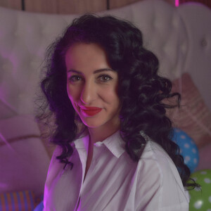 CarlaReyes avatar