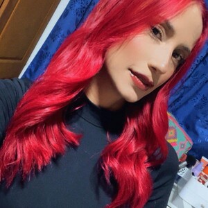 Anahi_18 avatar