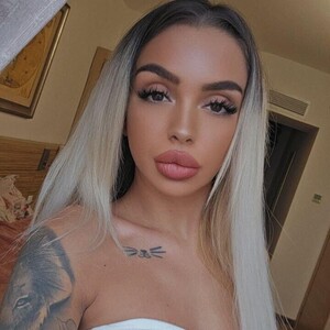 AprilHadid avatar