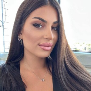 EvaRhea avatar